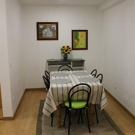 Apartment A Primeira Casinha Do Me-me Manteigas