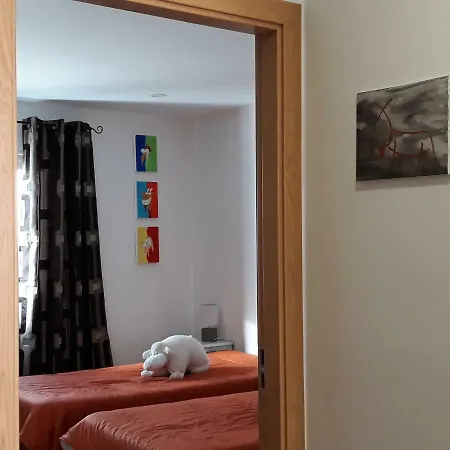 A Primeira Casinha Do Me-me *