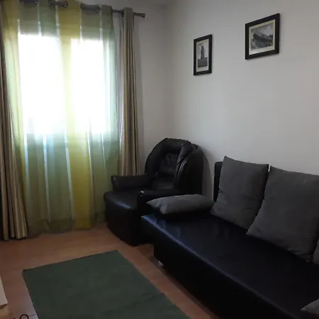 Apartment A Primeira Casinha Do Me-me Manteigas